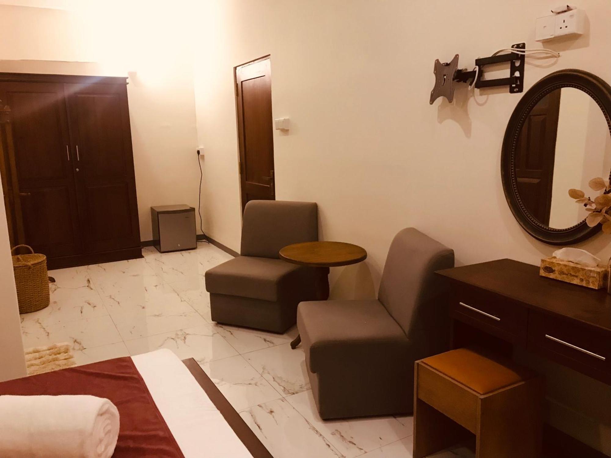 Cinnamon Tan Boutique Hotel Negombo Exterior photo